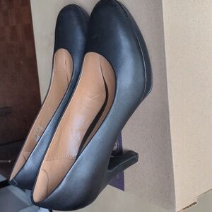 Clarks Brier Dolly Black pumps